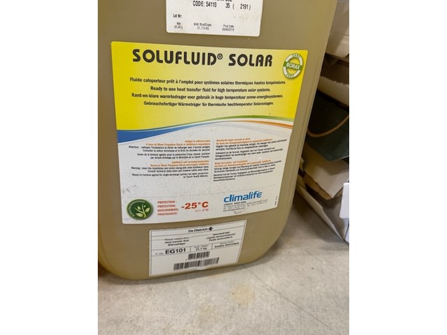 9x jerrycan spoelvloeistof warmtepompen vaillant, 302263 - afbeelding 3 van  6