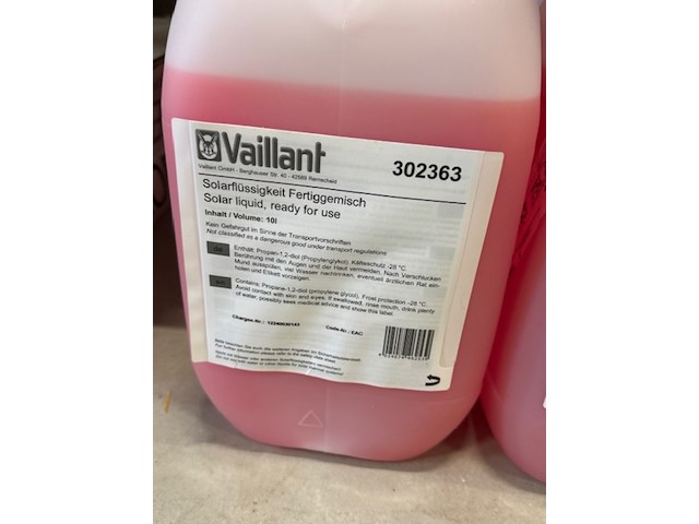9x jerrycan spoelvloeistof warmtepompen vaillant, 302263 - afbeelding 4 van  6