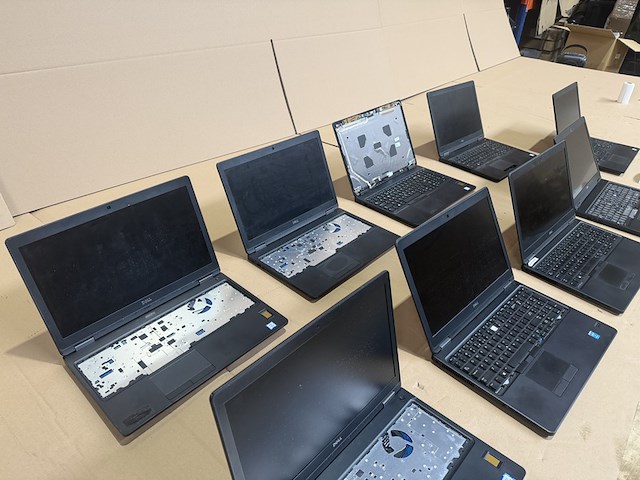 9x laptop, dell - afbeelding 7 van  12