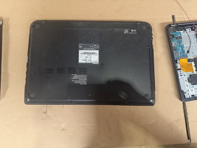 9x laptop - afbeelding 3 van  13