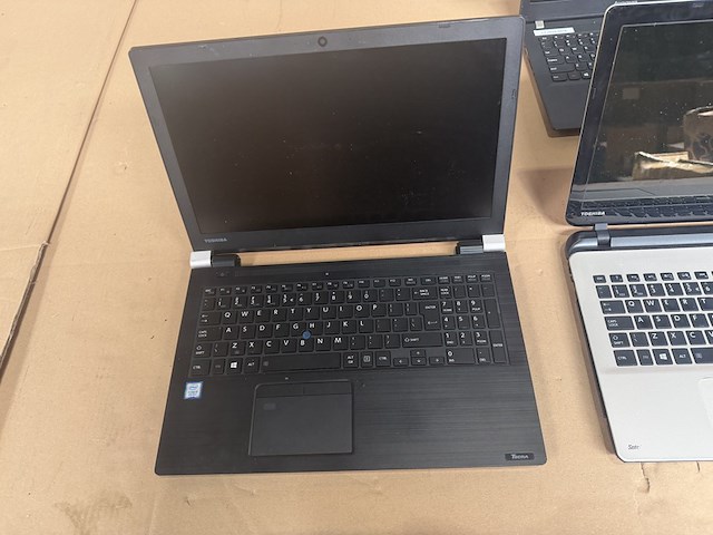 9x laptop - afbeelding 10 van  13