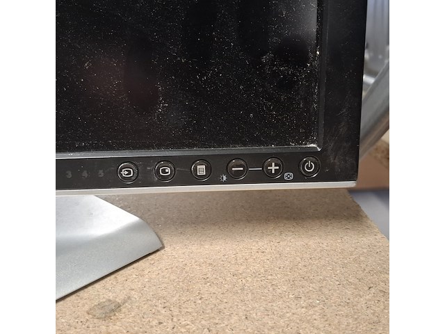 9x monitor, dell en aoc, zwart - afbeelding 12 van  12