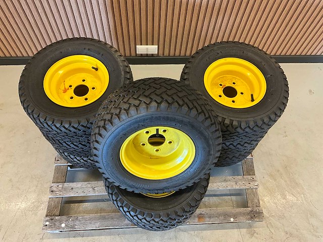 9x ongebruikt trelleborg band met velg 20x8.00-10 - afbeelding 5 van  7