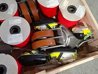 9x rol koord, 8x vluchtmasker en diversen, o.a dräger - afbeelding 4 van  10