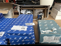 9x sanitair en badkameraccessoires w.o. toilletborstelhouder w.o. grohe, emco - afbeelding 4 van  10