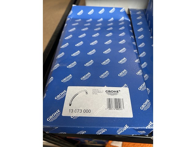9x sanitair en badkameraccessoires w.o. toilletborstelhouder w.o. grohe, emco - afbeelding 7 van  10