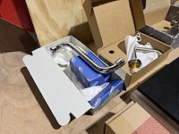 9x sanitair/badkamer accessoires en toebehoren w.o. grohe, geberit, regn, wiesbaden, vado - afbeelding 4 van  14