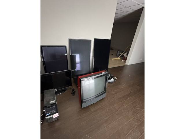 9x televisie, computer en 7x mediaspeler o.a. samsung, philips en b&o - afbeelding 6 van  11
