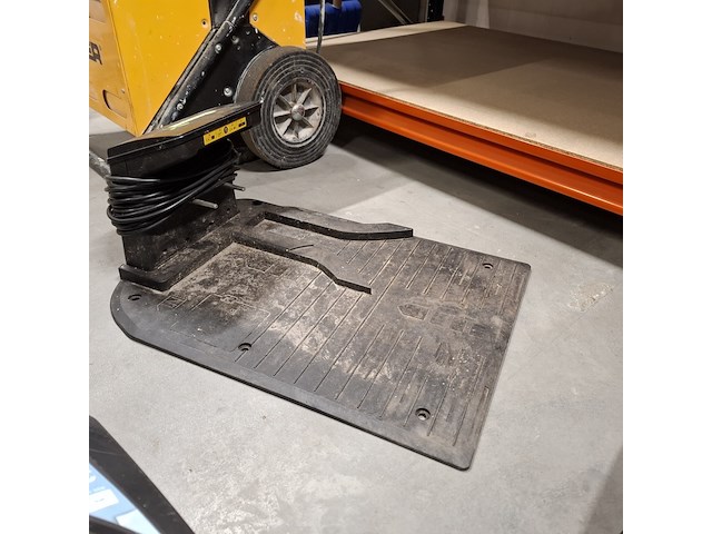 9x tuin en elektrische gereedschap , o.a. makita, master, dolmar - afbeelding 15 van  44