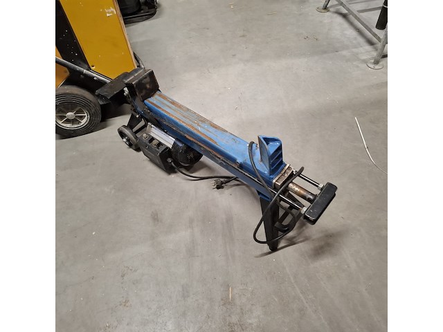 9x tuin en elektrische gereedschap , o.a. makita, master, dolmar - afbeelding 34 van  44