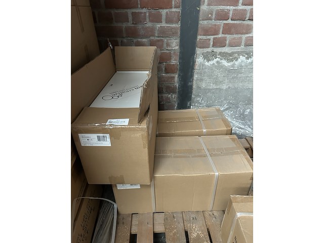 9x tv muurbeugel 23-37" 82 mm kantelbaar, sam creative, brada000014 - afbeelding 2 van  4