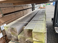 9x vuren balken fijnbezaagd, 200x200mm, lengte 400cm - afbeelding 1 van  3