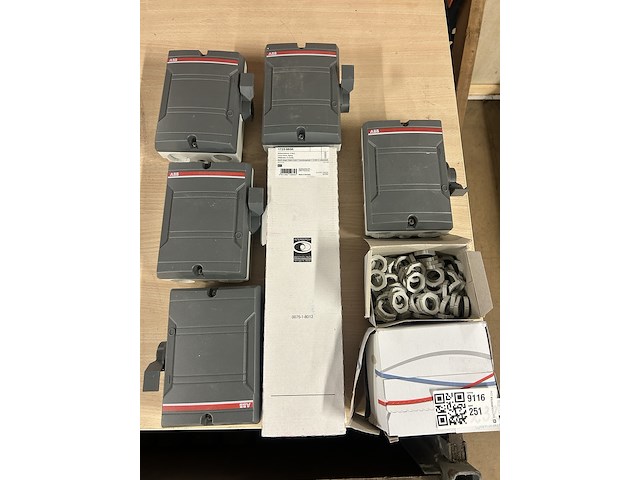 9x werkschakelaars, abb - afbeelding 1 van  6