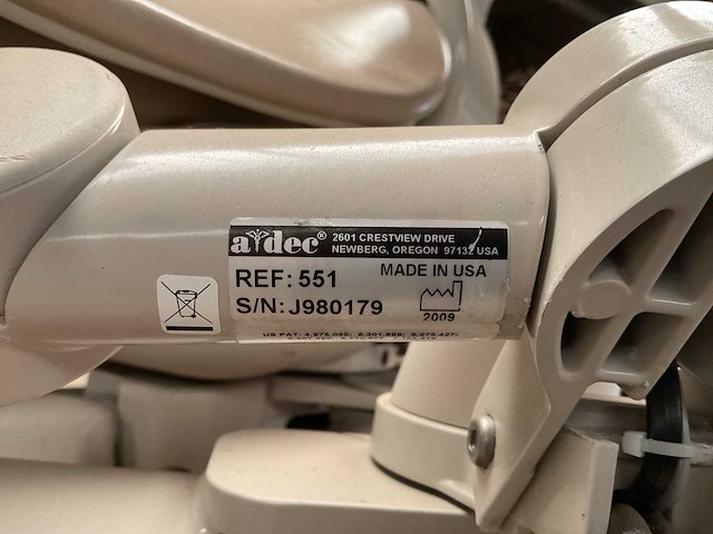 A-dec tandartsstoel - afbeelding 8 van  9