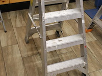 A-trap alga dt4 met 2x 4 treden. - afbeelding 2 van  3