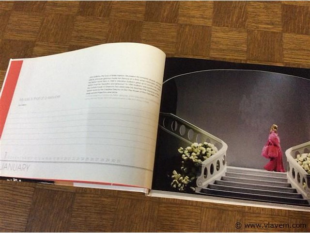 A year in fashion - afbeelding 2 van  8