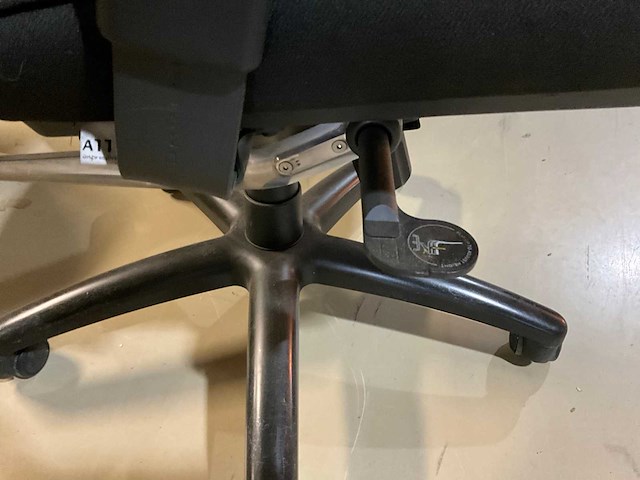 A11-tech bureaustoel - afbeelding 10 van  10