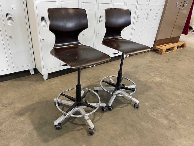 A2s furnishing systems - sz - verrijdbare in hoogte verstelbare werkplaats/tekenkamer stoel (2x) - afbeelding 1 van  4