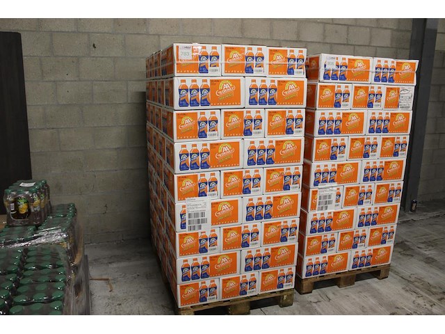 Aa-drink high energy. 81 dozen a 24 stuks op pallet. 1944 flesjes a 0,33 cl. tht 4-26. bod is inclusief 291... - afbeelding 1 van  4