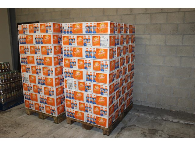 Aa-drink high energy. 81 dozen a 24 stuks op pallet. 1944 flesjes a 0,33 cl. tht 4-26. bod is inclusief 29... - afbeelding 1 van  4