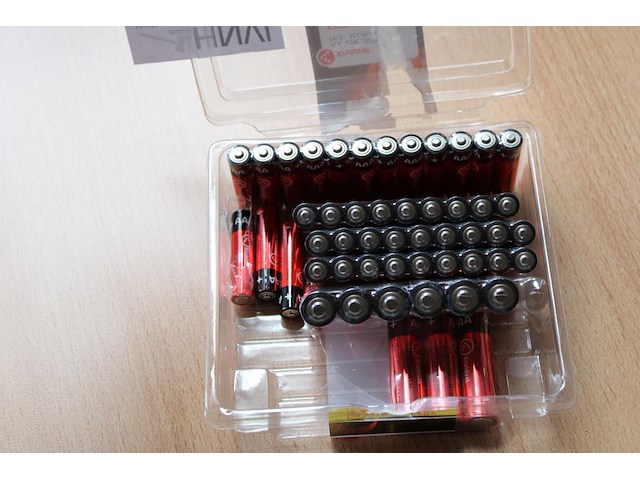 Aa en aaa batterijen. ca. 50 stuks. - afbeelding 2 van  2