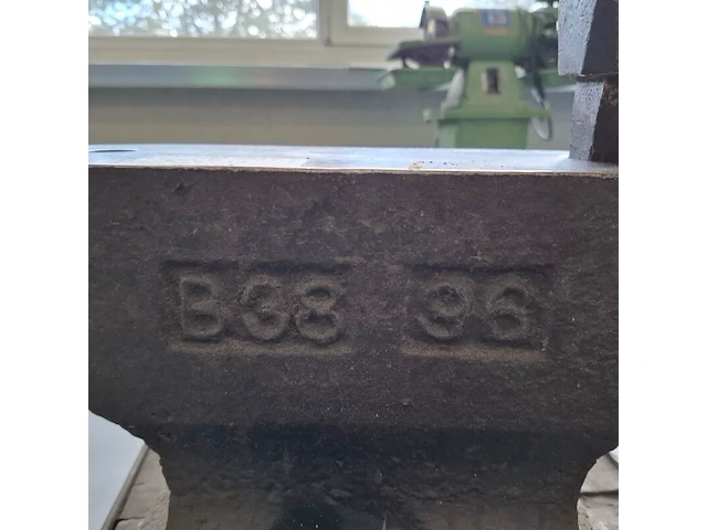 Aambeeld op onderstel - afbeelding 3 van  5