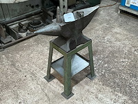 Aambeeld - afbeelding 1 van  3