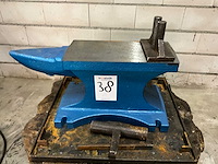 Aambeeld - afbeelding 2 van  3