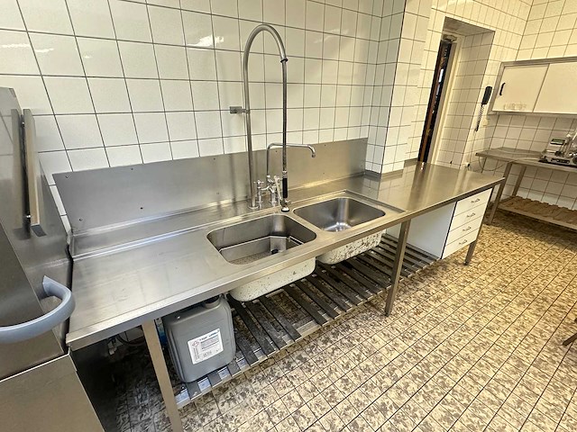 Aan- en afvoertafel met spoelbak - afbeelding 2 van  6