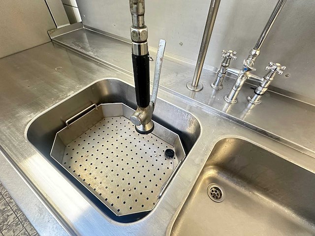 Aan- en afvoertafel met spoelbak - afbeelding 4 van  6