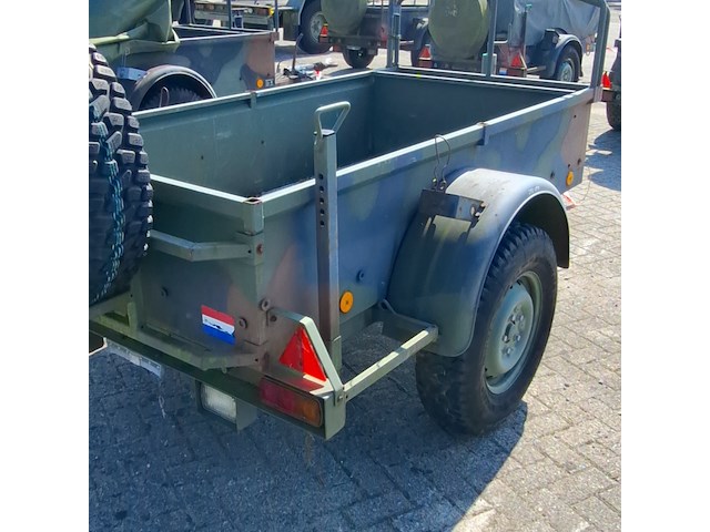 Aanahangwagen, aarding, 99200 - afbeelding 14 van  17