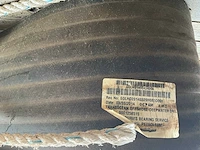 Aandrijfbanden en afdichting rubber (3x) op 3 pallets - afbeelding 7 van  11