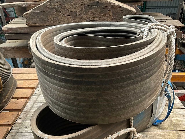 Aandrijfbanden en afdichting rubber - afbeelding 6 van  7