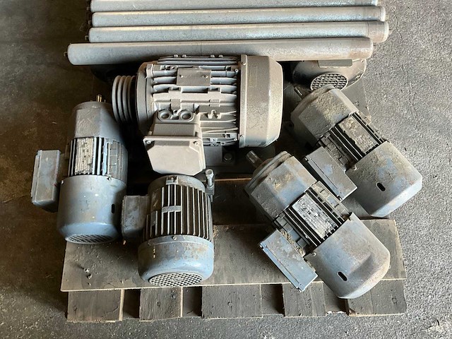Aandrijfmotor (6x) - afbeelding 3 van  9