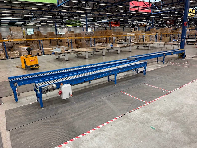 Aangedreven rollenbaan (3x) - afbeelding 1 van  7