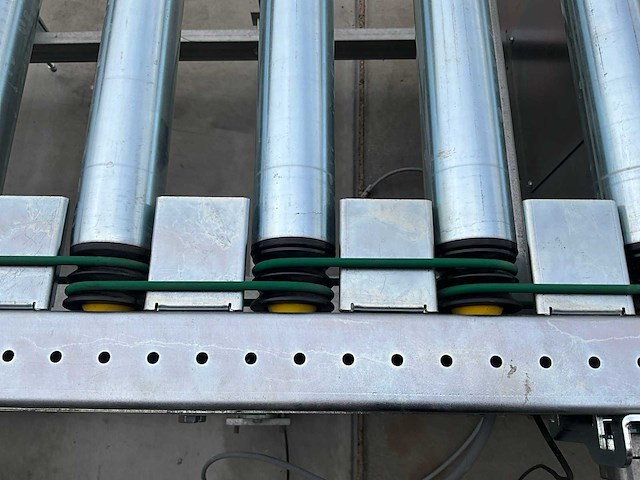 Aangedreven roltransportband met twee transfersecties - afbeelding 7 van  8
