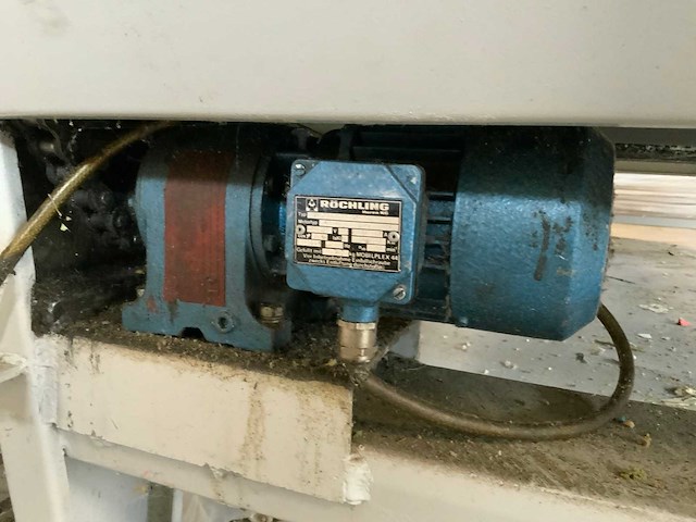 Aangedreven textielrollen en schuim transportband - afbeelding 3 van  6