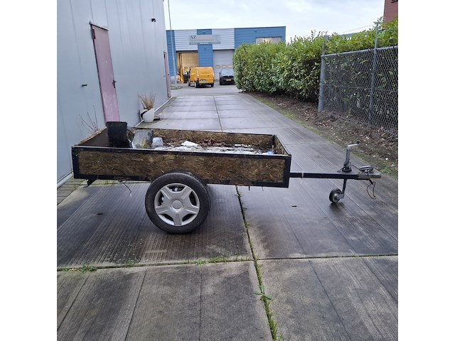 Aanhanger met inhoud - afbeelding 4 van  18