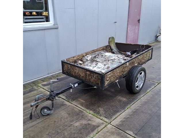 Aanhanger met inhoud - afbeelding 1 van  18