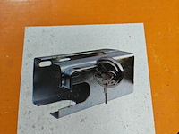 Aanhangersluiting met slot - afbeelding 2 van  2