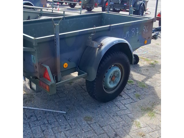Aanhangwagen, aarding, 99200 - afbeelding 8 van  13