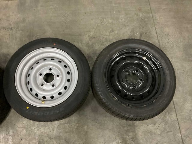 Aanhangwagen band met velg (4x) - afbeelding 4 van  8