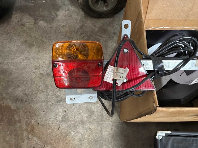 Aanhangwagen lichtbak - afbeelding 2 van  6