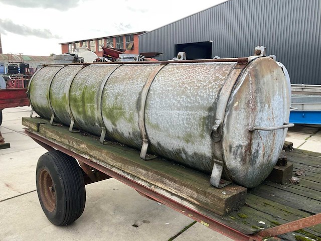 Aanhangwagen met 2x watertank - afbeelding 5 van  9