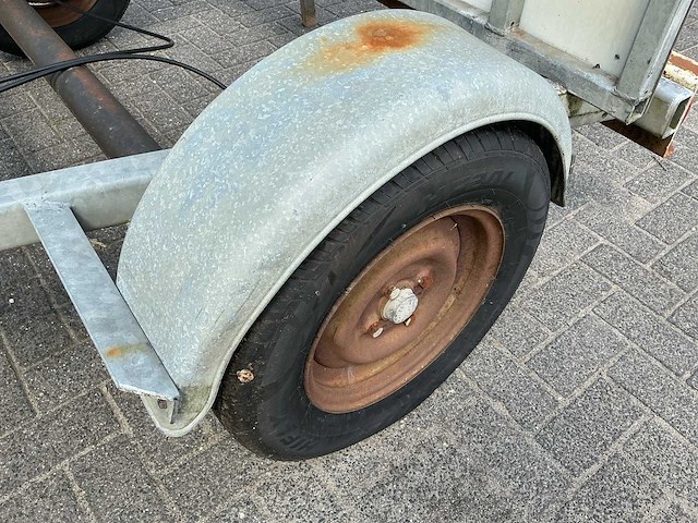 Aanhangwagen met actiebord / verkeersbord - afbeelding 3 van  15