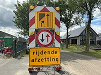 Aanhangwagen met actiebord / verkeersbord - afbeelding 1 van  15