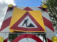 Aanhangwagen met actiebord / verkeersbord - afbeelding 12 van  15