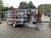 Aanhangwagen met altrex steigermateriaal & ladder