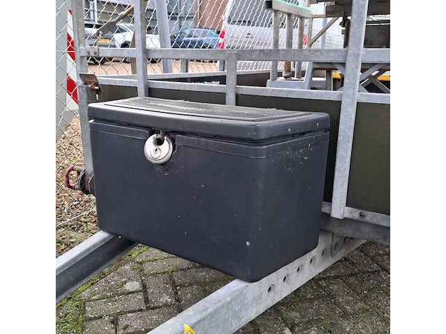 Aanhangwagen met bordes al-ko - afbeelding 11 van  25