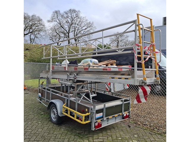Aanhangwagen met bordes al-ko - afbeelding 12 van  25